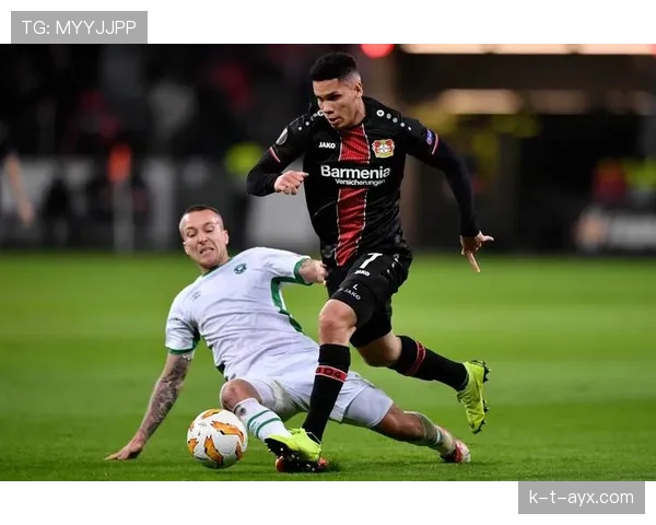 巴西铁卫展空霸本色，塔普索巴头球破门助勒沃库森关键战取胜