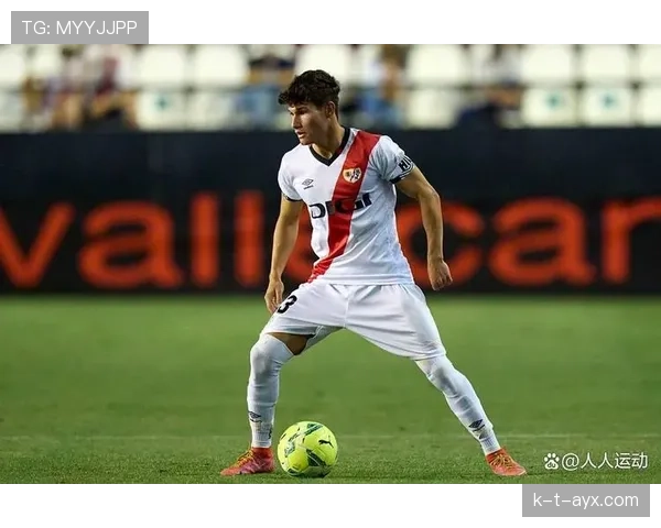 奥布拉克指挥防线显神勇,助球队防守稳固趋势显著 奥布拉克指挥防线显神勇,助球队防守稳固趋势显著