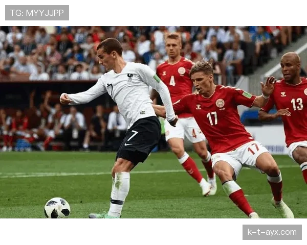 武磊这顿家常饭吃得我怀疑他是不是刚踢完世界杯回来……